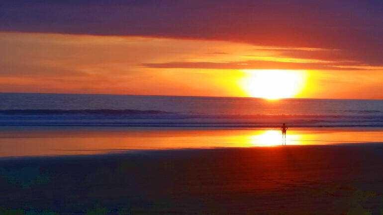 puesta de sol playa matapalo